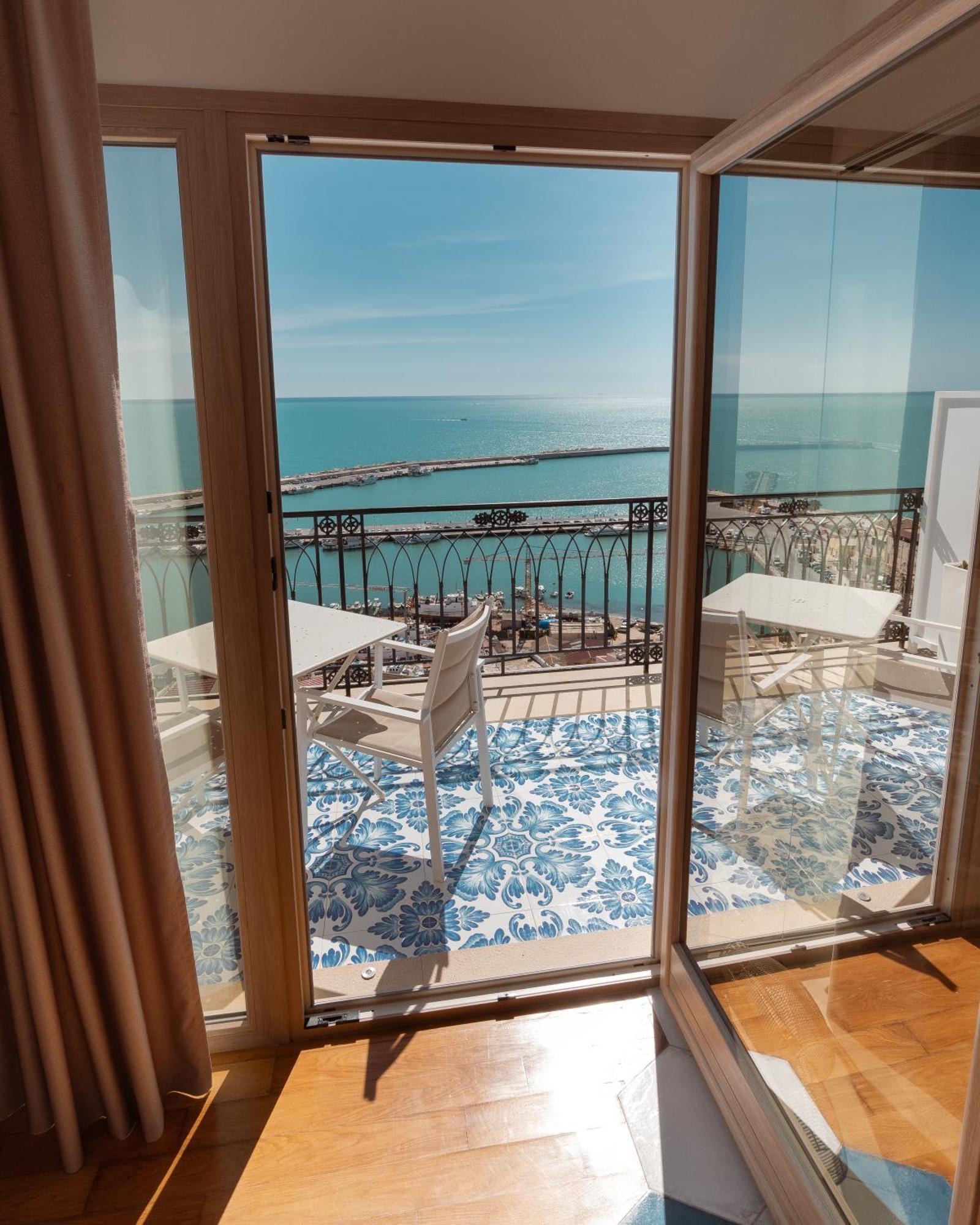 Domus Maris Relais Boutique Hotel ชากกา ภายนอก รูปภาพ